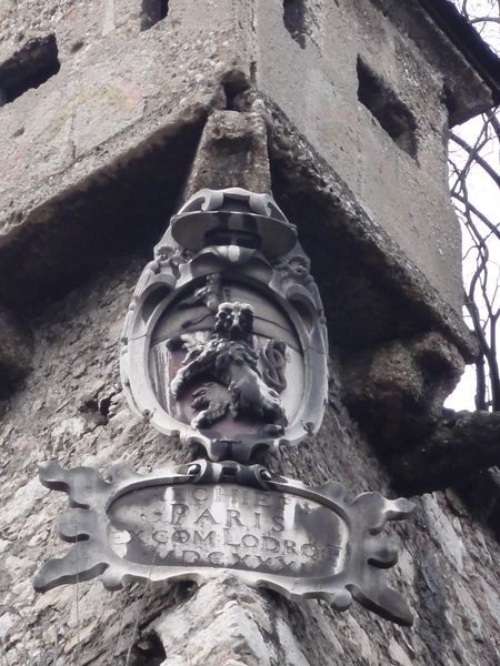Datei:Wappen am Basteiturm.jpg