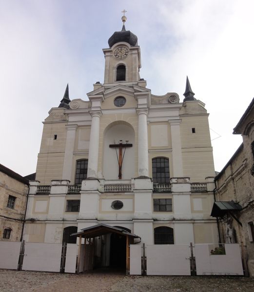 Datei:Ehem. Stiftskirche in Raitenhaslach.jpg