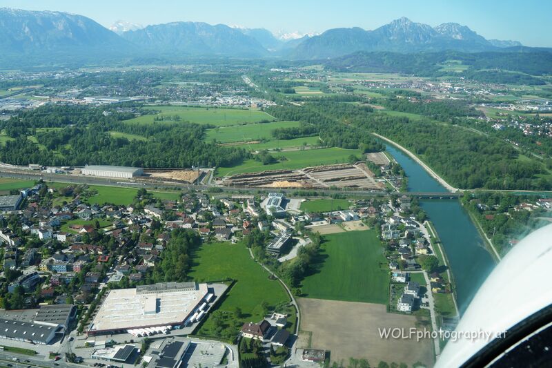 Datei:Saalach-Eisenbahnbrücke Liefering Rott Kleßheim.jpg