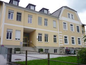 Ehemaliges Krankenhaus in Mondsee.jpg