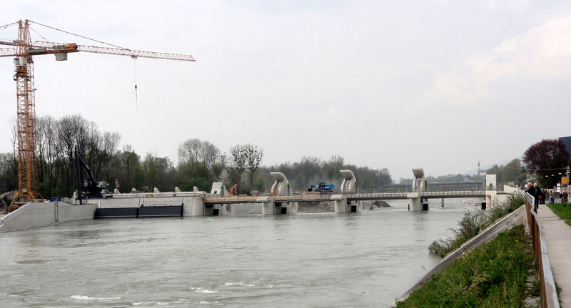 Datei:Erstmaliger Aufstau, 23.4.2013.jpg