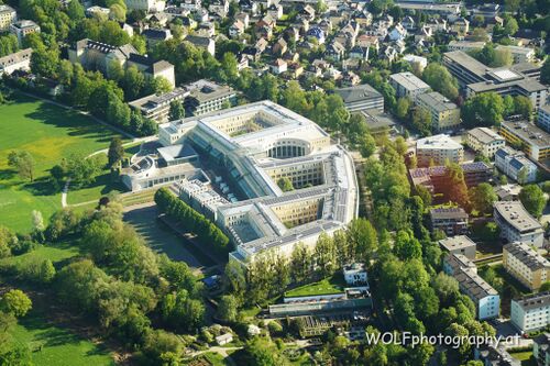 Naturwissenschaftliche Fakultät Seniorenwohnhaus Hellbrunn.jpg