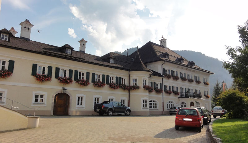 Datei:Schloss Oberrain.jpg