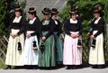 Trachtenfrauen01.jpg