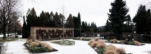 Urnengrabanlage im Friedhof Freilassing-Salzburghofen.jpg