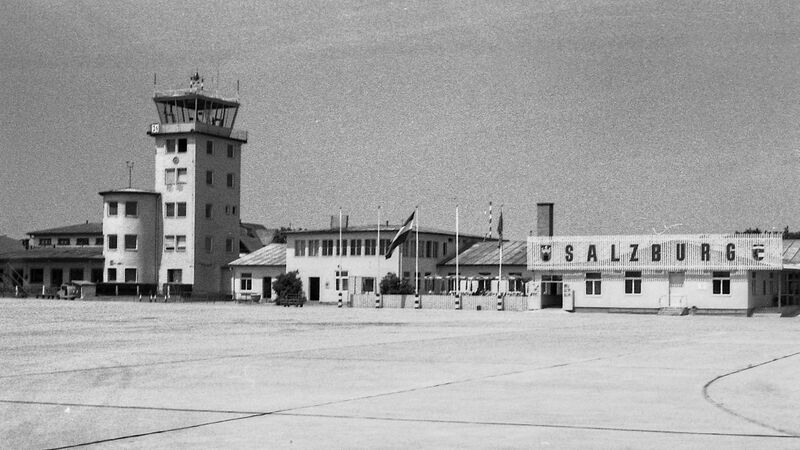 Datei:Flughafen Salzburg 1963.jpg