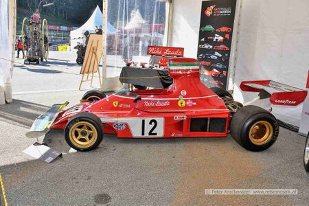Legends Grand Prix Salzburgring Rennwagen Lauda 03.jpg