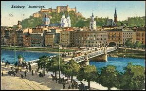 Staatsbrücke Gelbe Elektrische 1923.jpg