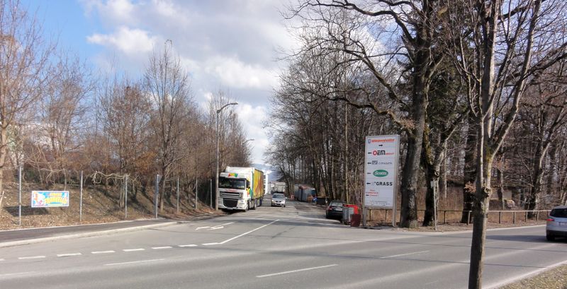 Datei:Karolingerstraße, Stichstraße als Sackgasse.jpg
