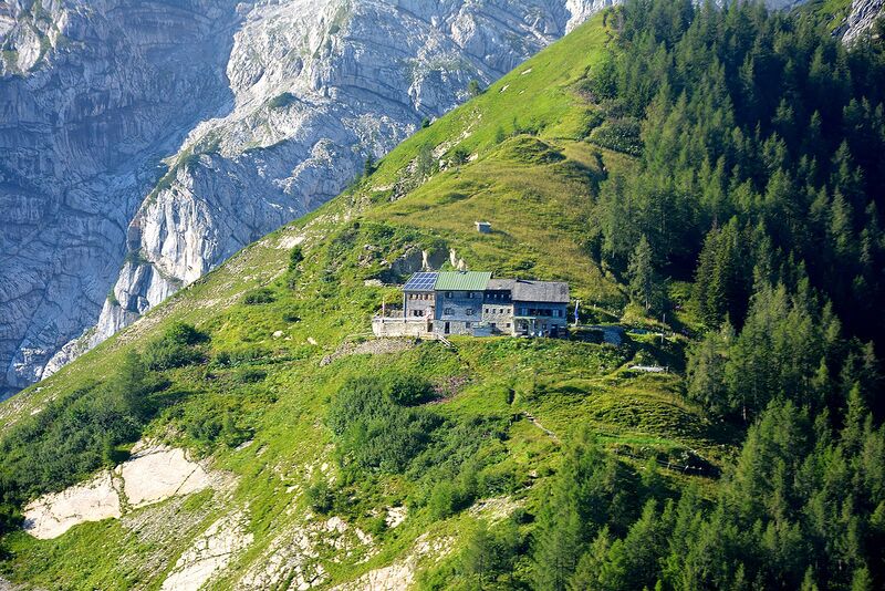 Datei:Purtschellerhaus 2020 02.jpg