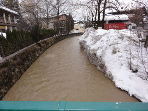 Urslau, Flußregulierung im Stadtbereich von Saalfelden.JPG