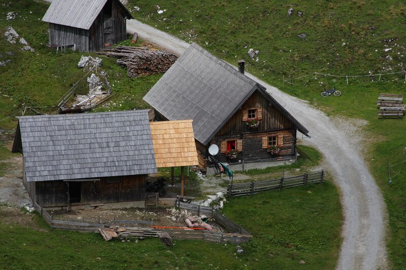 Datei:Genossenschaftsalm-10-2009-08-13-2.jpg