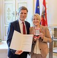Gertrude Kaindl-Hönig Verleihung 2016.jpg