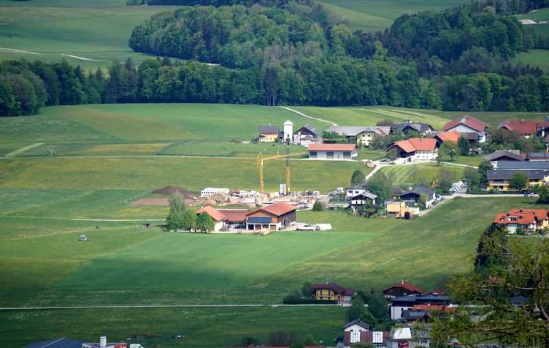 Datei:Konradinum Baustelle, Südansicht.jpg