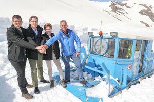 Großglockner Hochalpenstraße Schneeräumung 2018 55.jpg