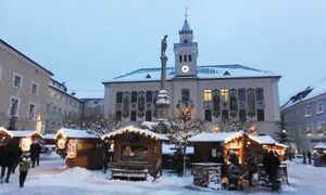 Adventabend am Rathausplatz in Bad Reichenhall.jpg