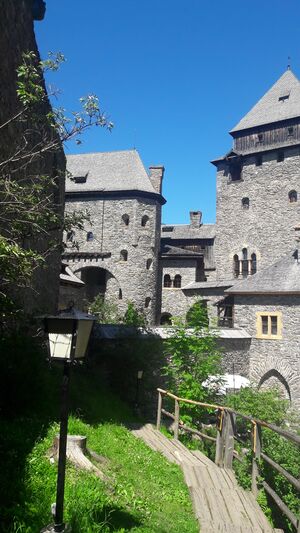 Burg Finstergrün 1 (24).jpg