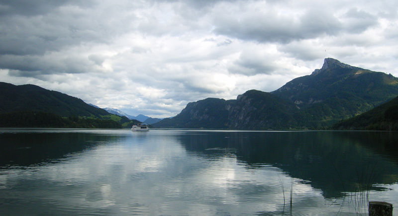 Datei:Am schattigen mondsee.jpg