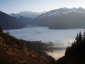 Herbstnebel über Fuschertal.jpg