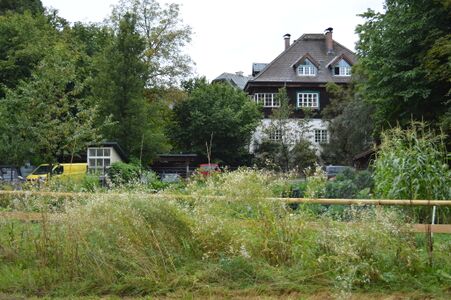 Halleiner Forstgarten 03.jpg