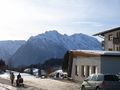 Ausblick vom Berggasthof Bachrain zum Hohen Göll.jpg