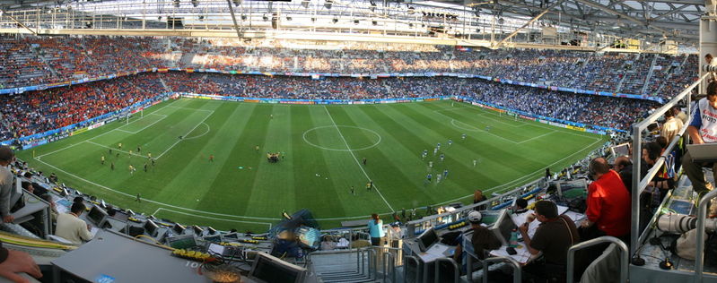 Datei:Stadion 3 pano.jpg