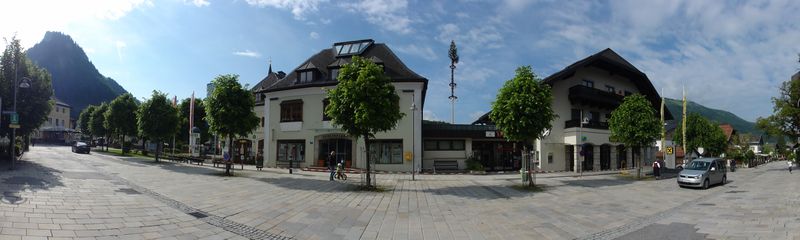 Datei:Dorfstraße, Verlauf im Ortszentrum.JPG