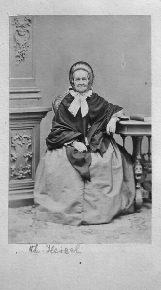 Datei:Theresia Schlegel.jpg