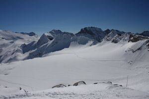 Goldbergkees- sonnblick 04805 2013-04-15.jpg