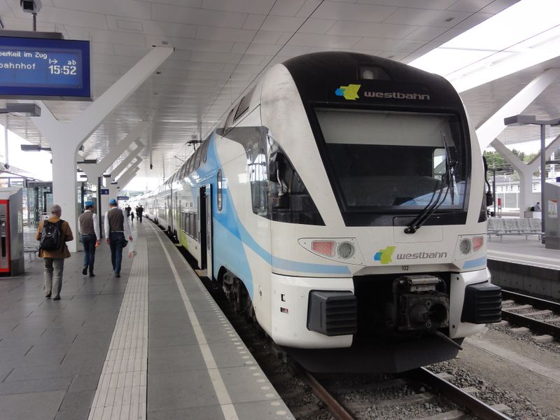 Datei:WESTbahn-Garnitur, Frontansicht.jpg