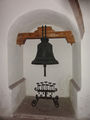 Alte Florianiglocke im Turmraum der Pfarrkirche Oberalm.jpg