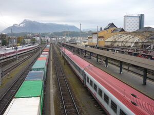 Bahnhof 005 m.jpg