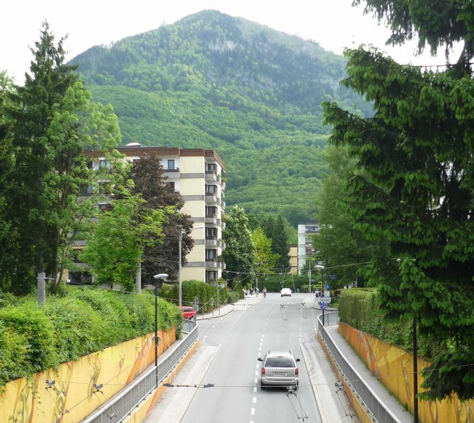 Datei:Clemens-Krauss-Straße.jpg