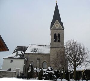 Pfarrkirche Schleedorf, Nordansicht.jpg
