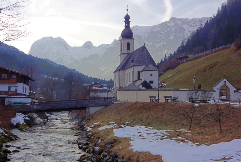 Datei:Bayrische Ramsau, östliche Ansicht.jpg