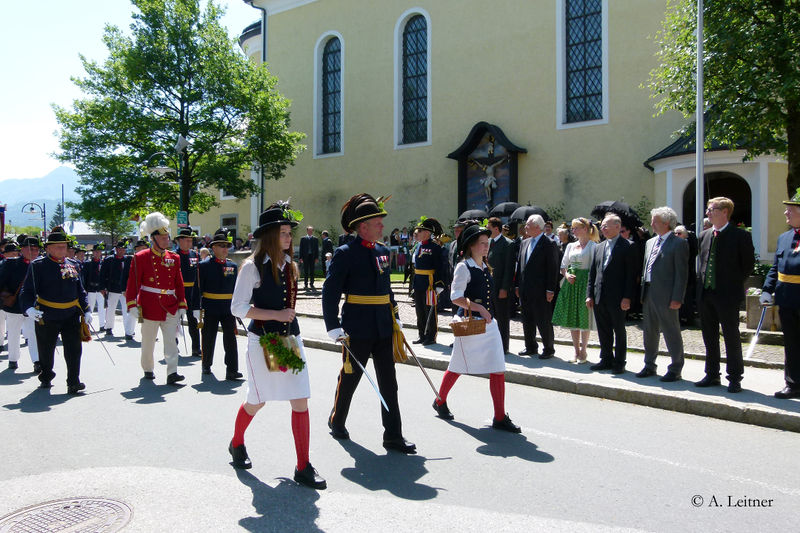 Datei:Fronleichnam 2015 in Thalgau.jpg