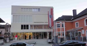 Gemeindezentrum Kuchl.JPG
