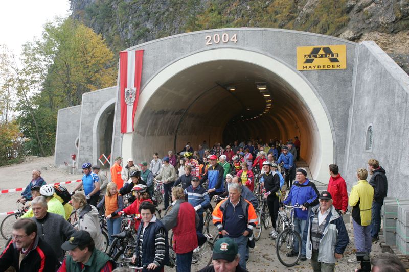 Datei:Kienbergwand261004e.jpg