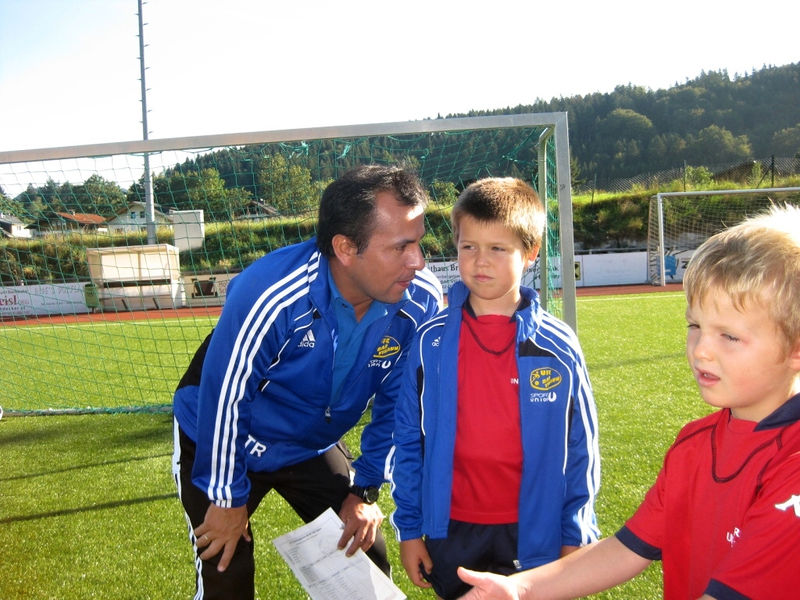 Datei:Jugendfussballturnier Bad Vigaun 04.jpg