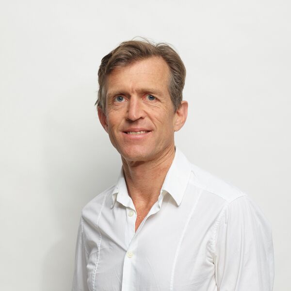Datei:Bernhard Carl Pressebild 2019.jpg
