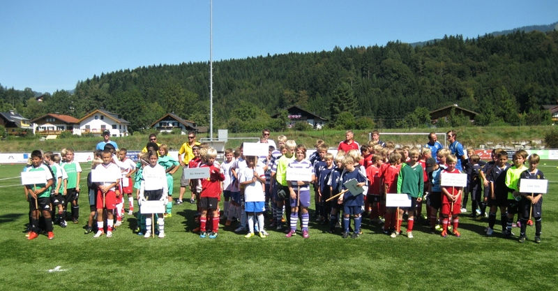 Datei:Jugendfussballturnier Bad Vigaun 06.jpg
