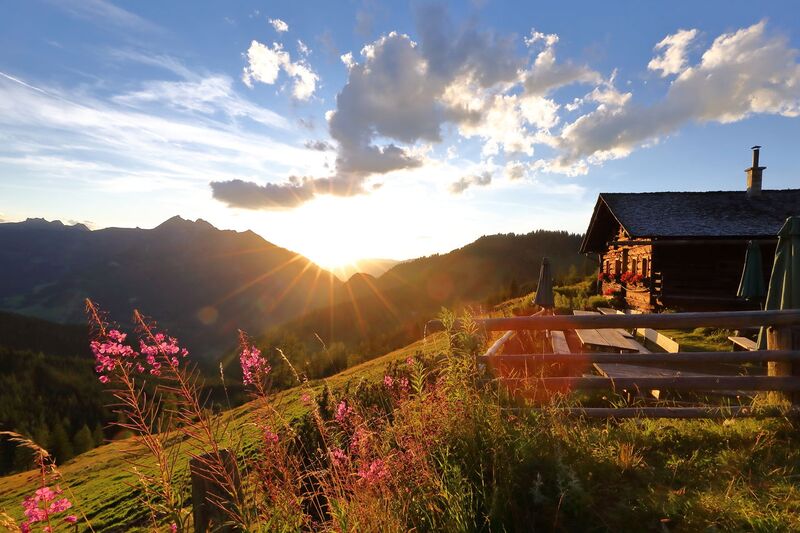 Datei:Maurachalm Großarl Sonnenuntergang.jpg