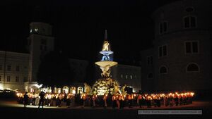 Salzburger Fackeltanz 2014 01.jpg