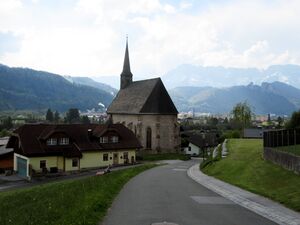 Wallfahrtskirche zur hl. Margaretha in Richtung Hallein.jpg