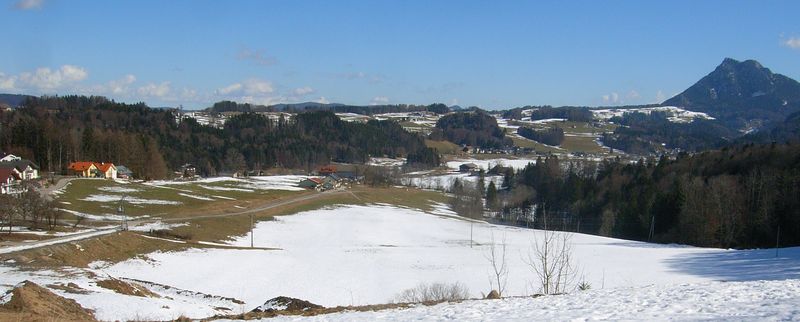 Datei:Wartenfelsstraße (Hof bei Salzburg).jpg