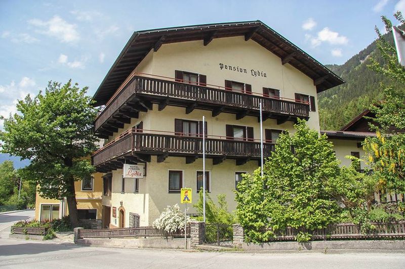 Datei:Asylwerberquartier Badbruck.jpg