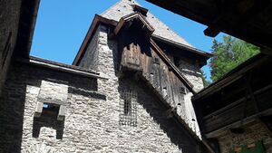 Burg Finstergrün 1 (6).jpg