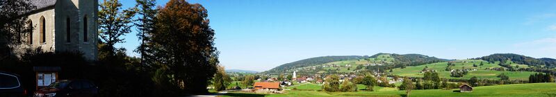 Datei:Konradkirche mit Oberwang .jpg