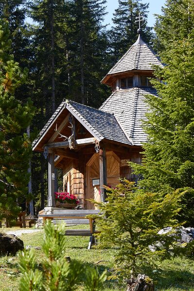 Datei:Hubertuskapelle schlierersee-0322-2021-09-14.jpg