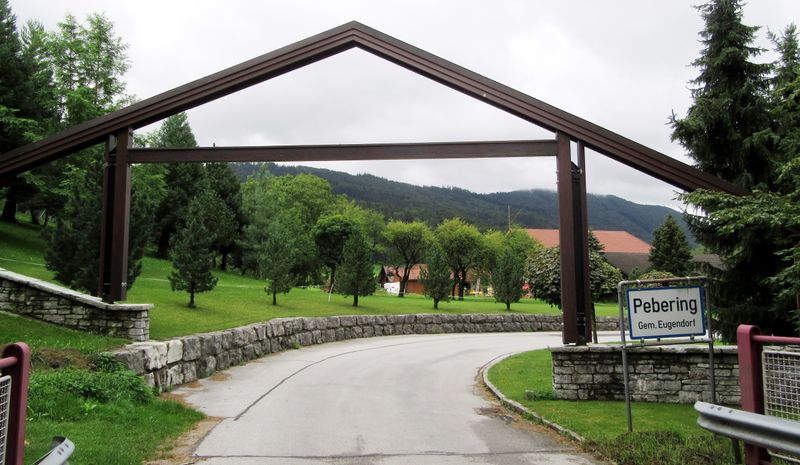 Datei:Peberinger Tor.jpg